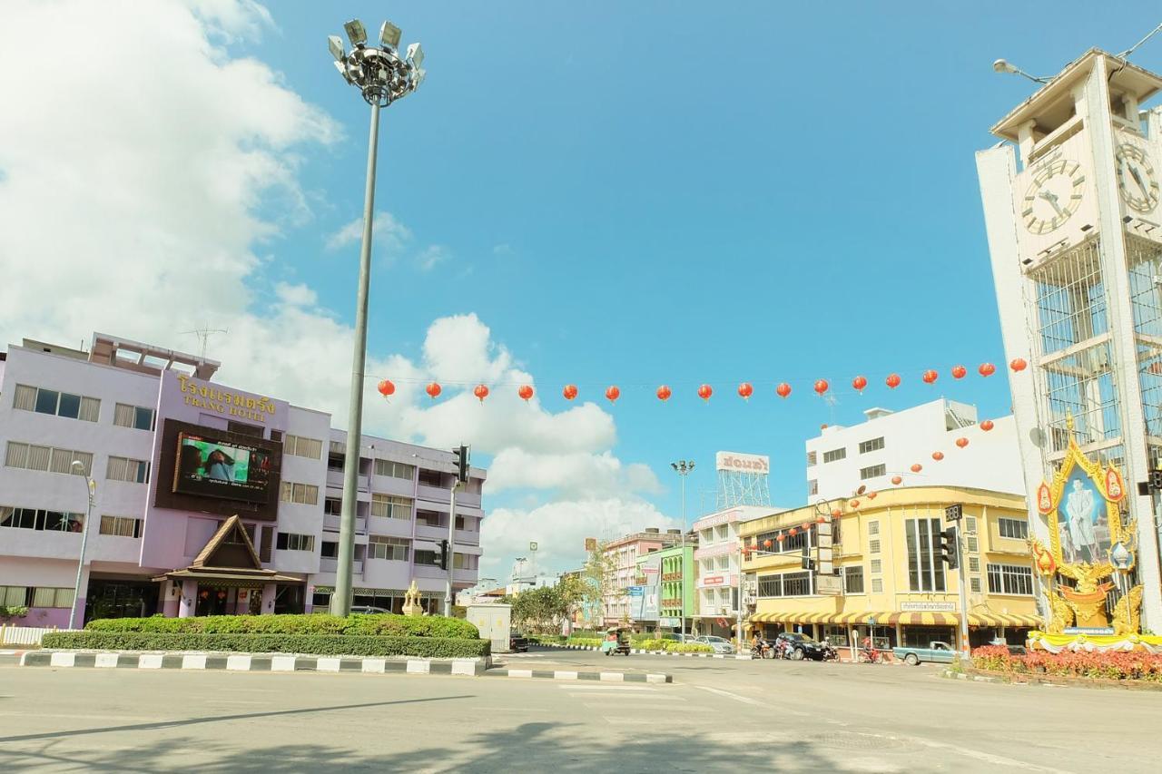 Oyo 565 Trang Hotel Dış mekan fotoğraf