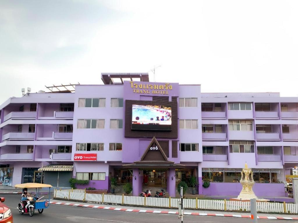 Oyo 565 Trang Hotel Dış mekan fotoğraf