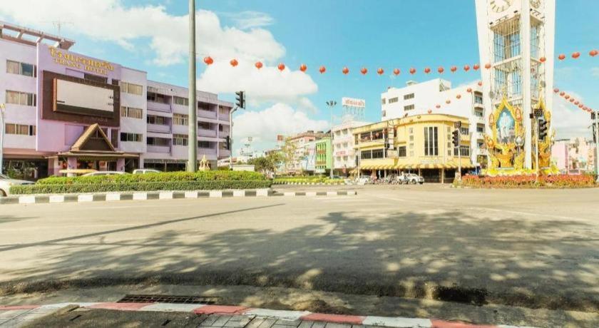 Oyo 565 Trang Hotel Dış mekan fotoğraf