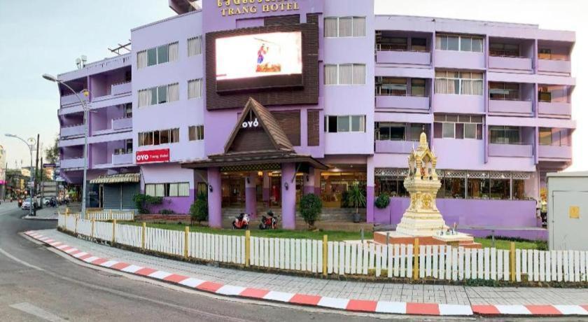 Oyo 565 Trang Hotel Dış mekan fotoğraf